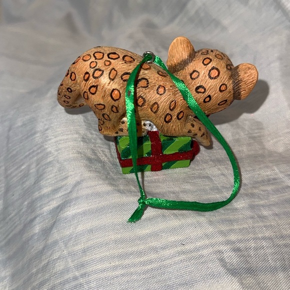 Leopard Danbury Mint Baby Animals Ornament - Picture 2 of 2